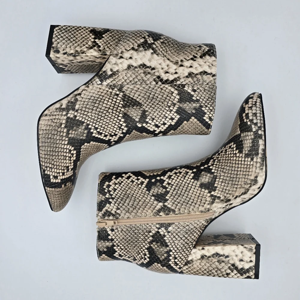 NWOT BCBGeneration Briel Booties, Women's 5.5, Natural Snake Print - Picture 15 of 16